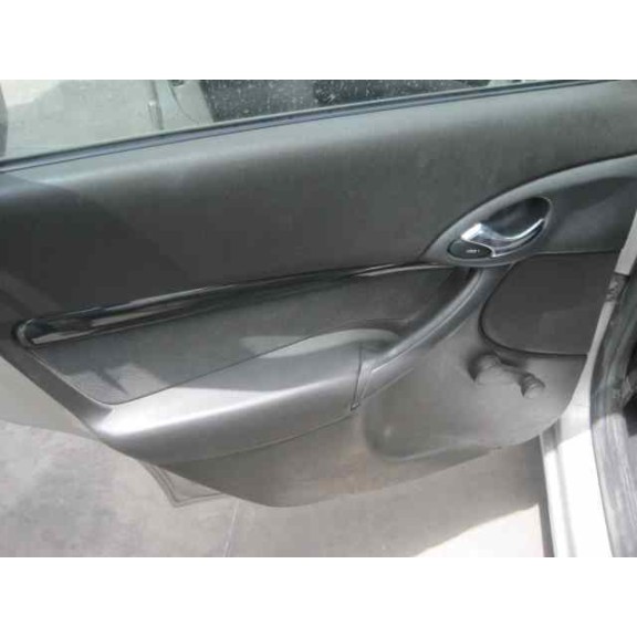ford focus berlina (cak) del año 2001
