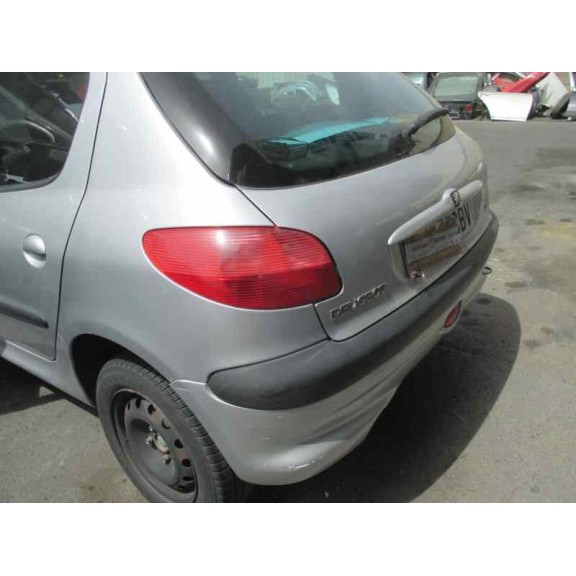 peugeot 206 berlina del año 2002
