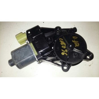 MOTOR ELEVALUNAS DELANTERO DERECHO 