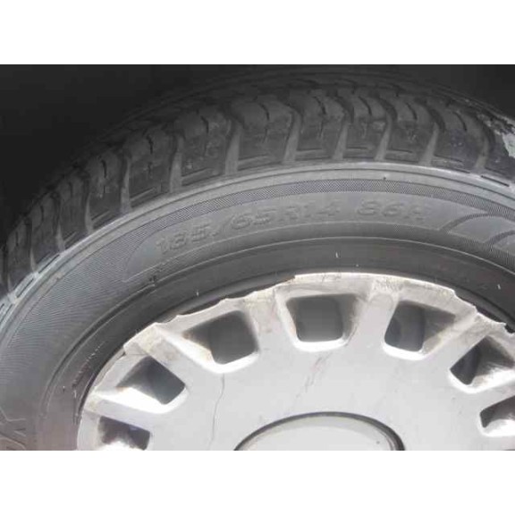 ford focus berlina (cak) del año 2001