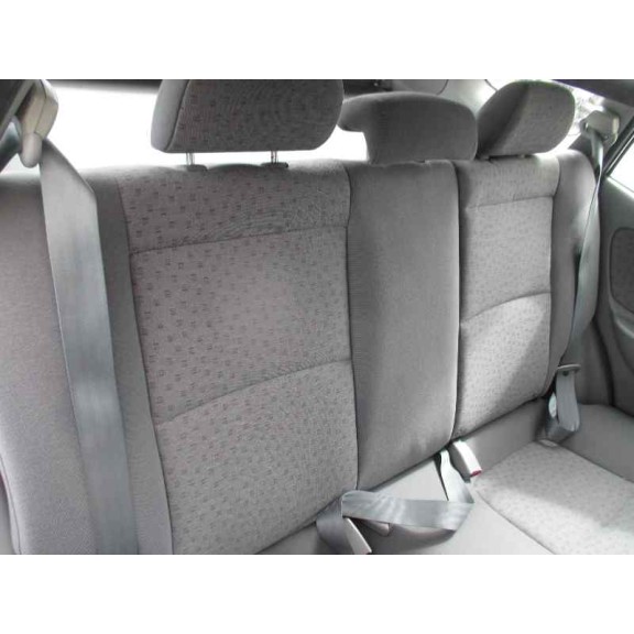 kia rio del año 2004