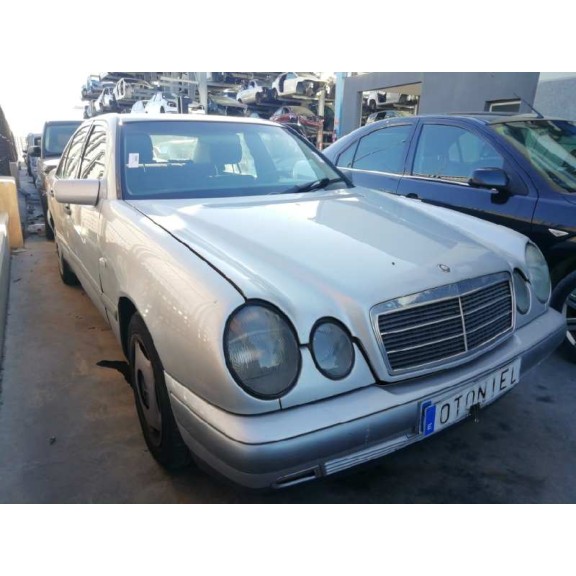 mercedes-benz clase e (w210) berlina diesel del año 1998