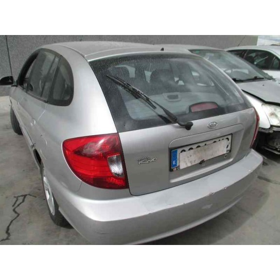 kia rio del año 2004