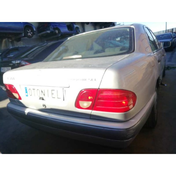 mercedes-benz clase e (w210) berlina diesel del año 1998