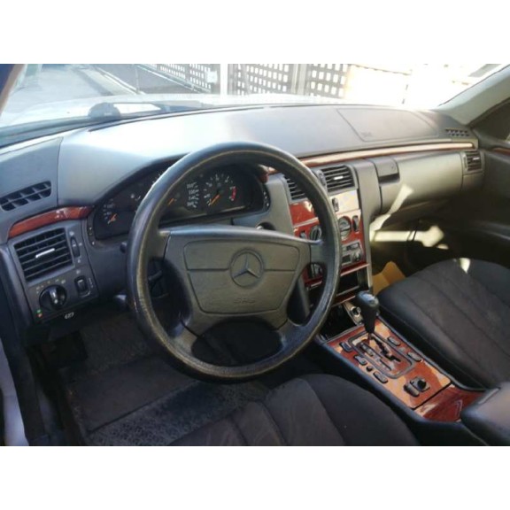 mercedes-benz clase e (w210) berlina diesel del año 1998