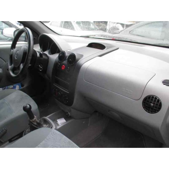 daewoo kalos del año 2004