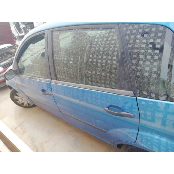 ford fiesta (cbk) del año 2004