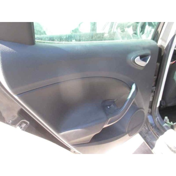 seat ibiza (6j5) del año 2009