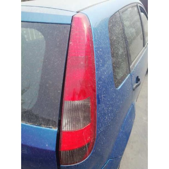 ford fiesta (cbk) del año 2004