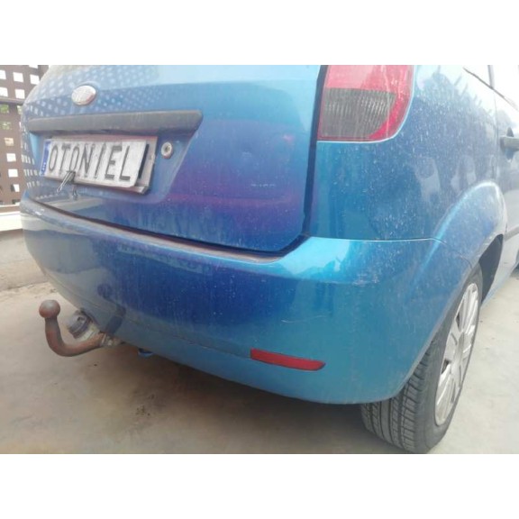 ford fiesta (cbk) del año 2004