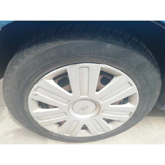 ford fiesta (cbk) del año 2004