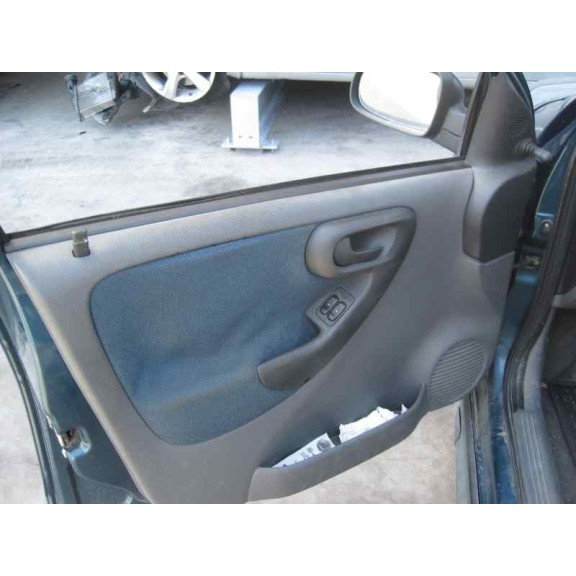 opel corsa c del año 2002