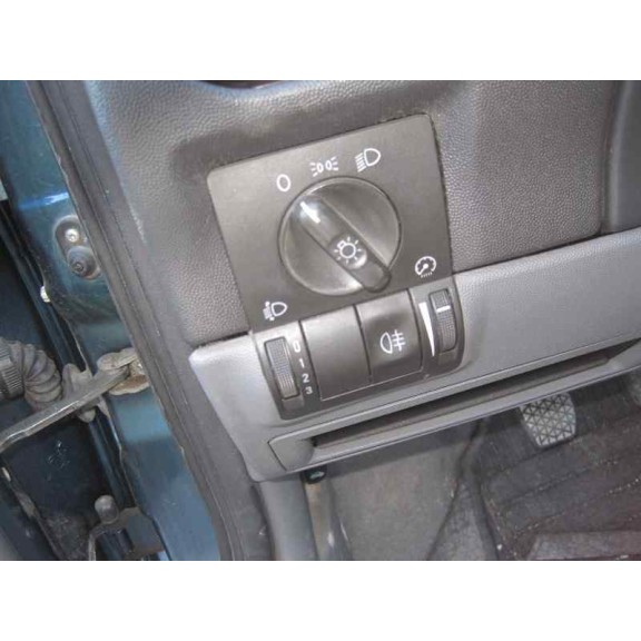 opel corsa c del año 2002