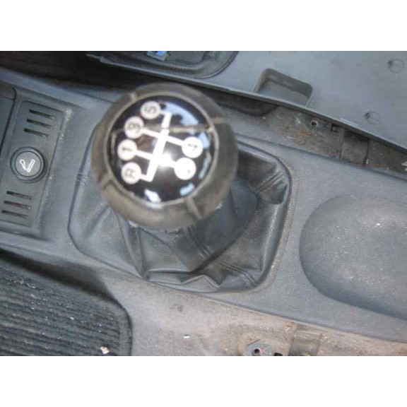 opel corsa c del año 2002