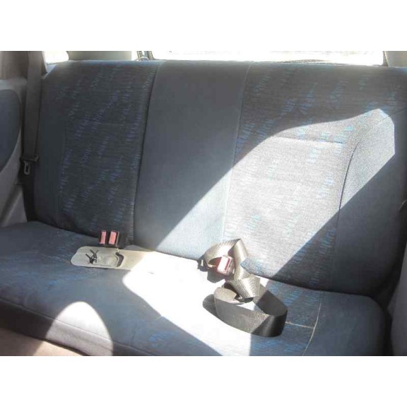 opel corsa c del año 2002