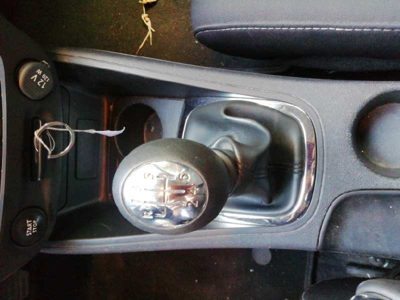 Recambio de palanca cambio para renault megane iii berlina 5 p expression referencia OEM IAM 8201062921A MANUAL 6 VELOCIDADES 