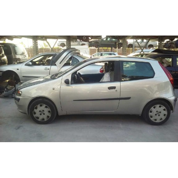 fiat punto berlina (188) del año 2001