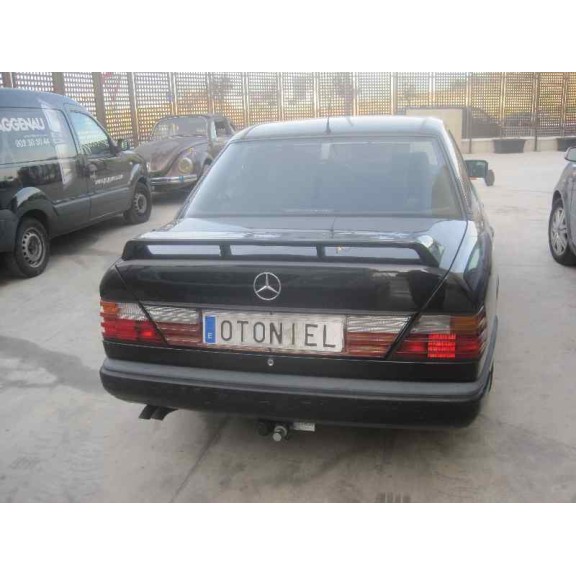 mercedes-benz clase e (w124) berlina del año 1992
