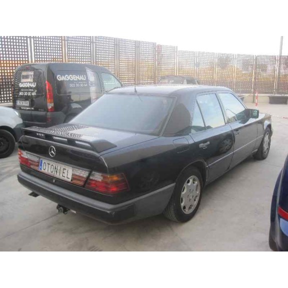 mercedes-benz clase e (w124) berlina del año 1992