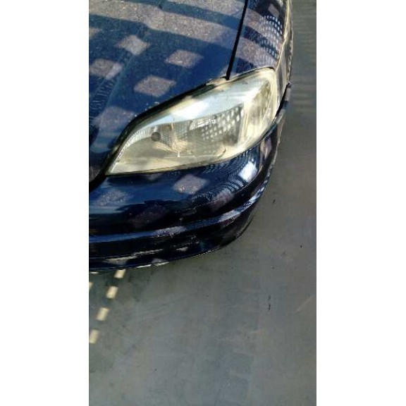 opel astra g berlina del año 2000