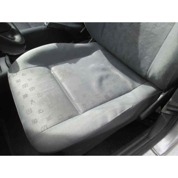 seat ibiza (6k1) del año 2001