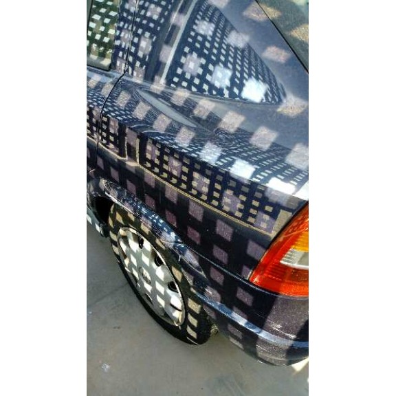 opel astra g berlina del año 2000