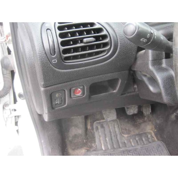 peugeot 206 berlina del año 2005