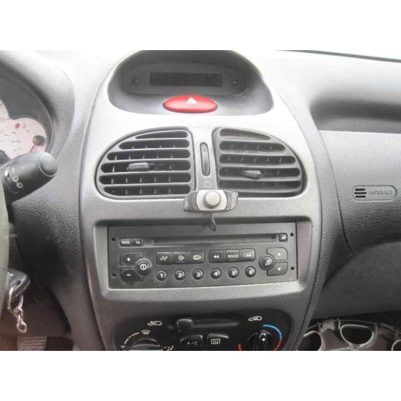 peugeot 206 berlina del año 2005