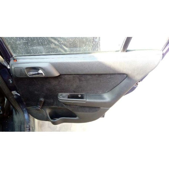 opel astra g berlina del año 2000