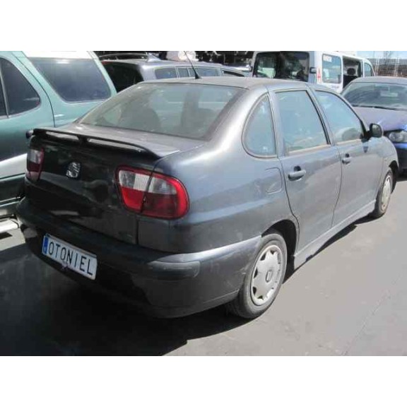seat cordoba berlina (6k2) del año 2001