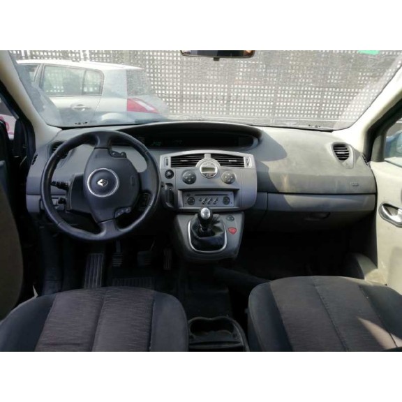 renault scenic ii del año 2006
