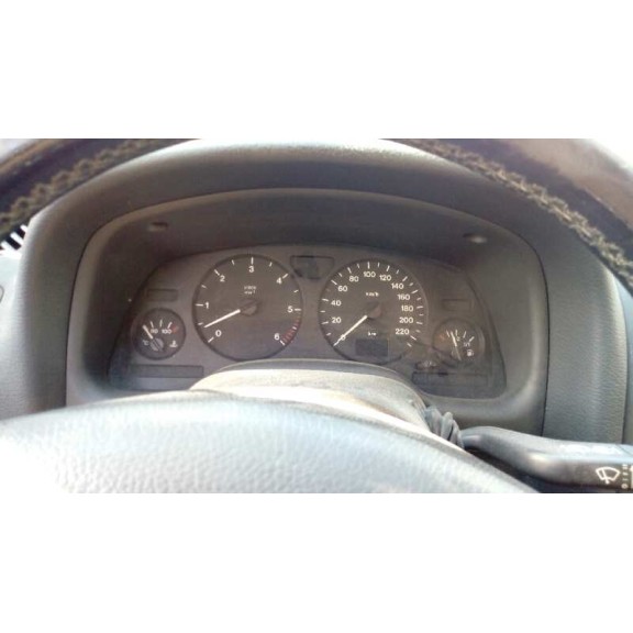 opel astra g berlina del año 2000