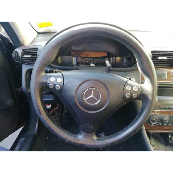 mercedes-benz clase c (w203) berlina del año 2004