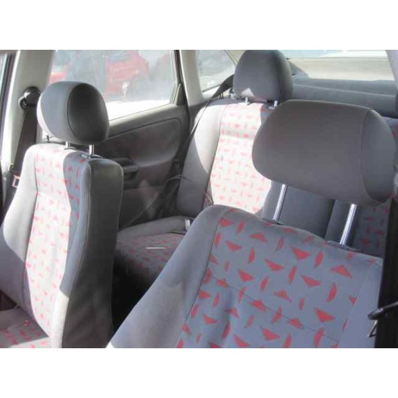 seat cordoba berlina (6k2) del año 2001