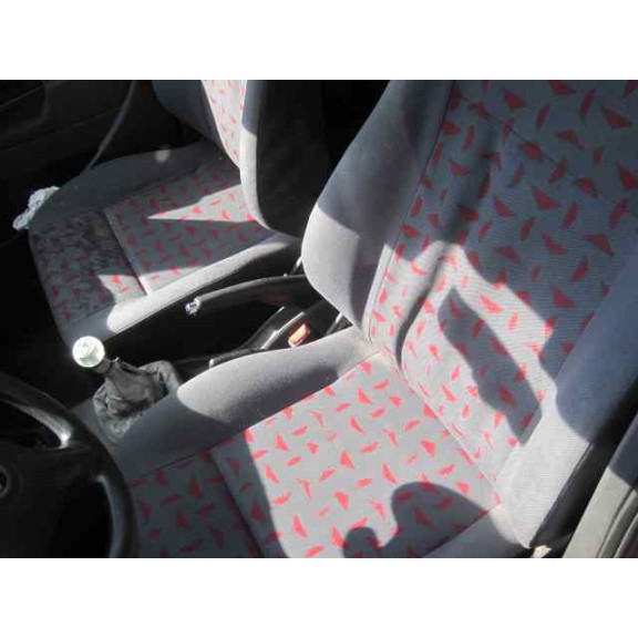 seat cordoba berlina (6k2) del año 2001