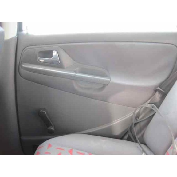 seat cordoba berlina (6k2) del año 2001