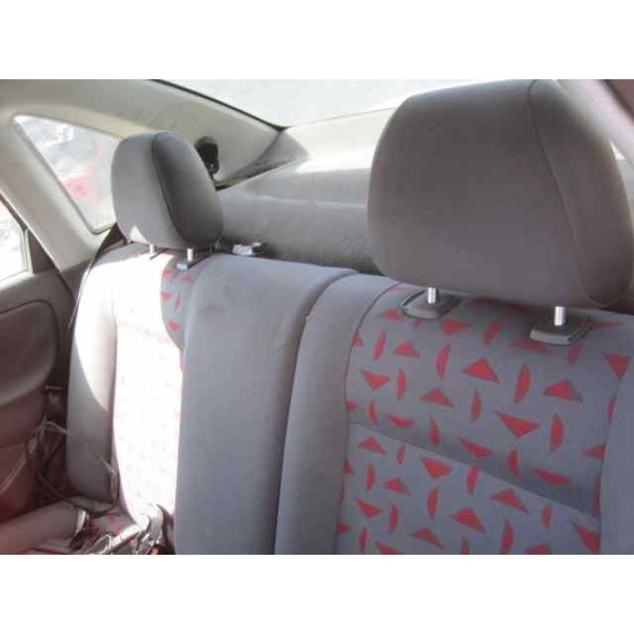 seat cordoba berlina (6k2) del año 2001