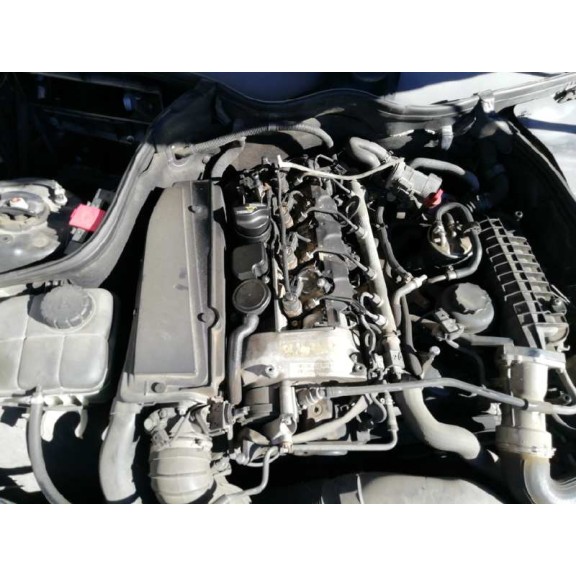 mercedes-benz clase c (w203) berlina del año 2004