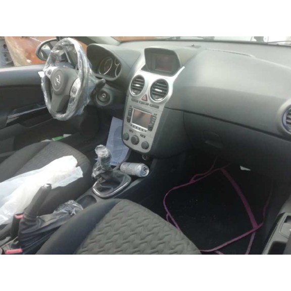 opel corsa d del año 2013