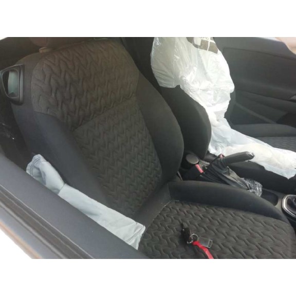 opel corsa d del año 2013