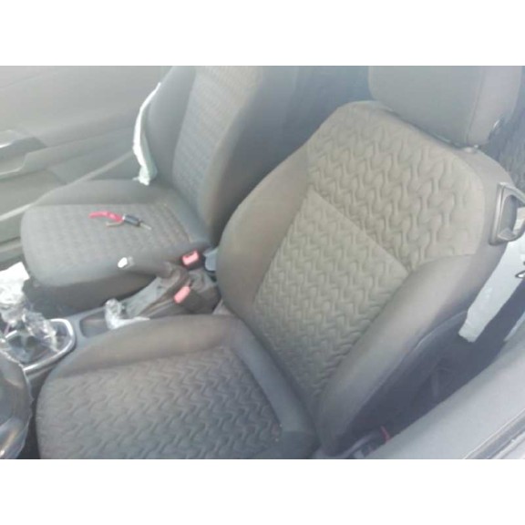 opel corsa d del año 2013