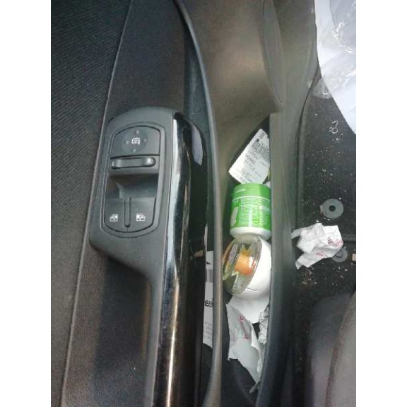 opel corsa d del año 2013