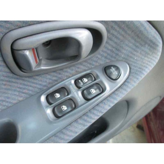 hyundai lantra berlina (rd) del año 1999