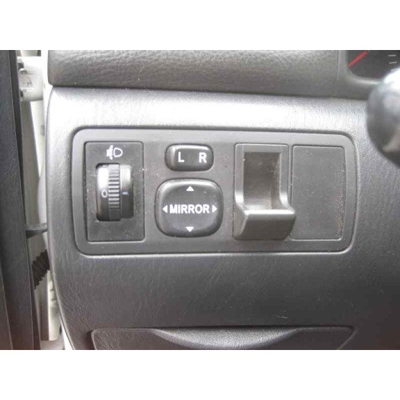 toyota corolla (e12) del año 2003