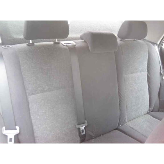 toyota corolla (e12) del año 2003