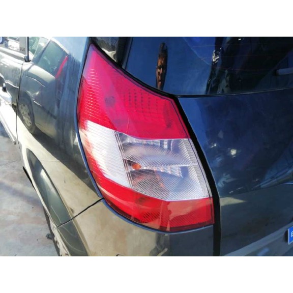 renault scenic ii del año 2004