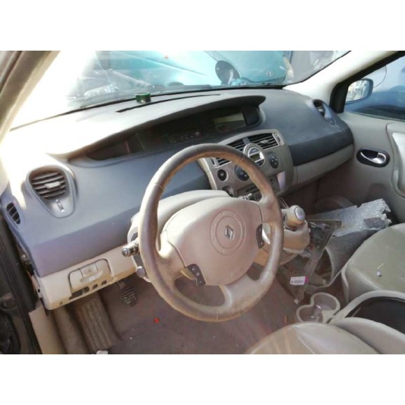 renault scenic ii del año 2004