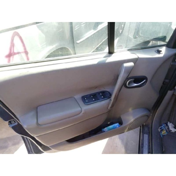 renault scenic ii del año 2004