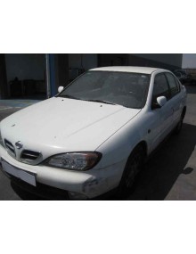 nissan primera berlina (p11) del año 2001