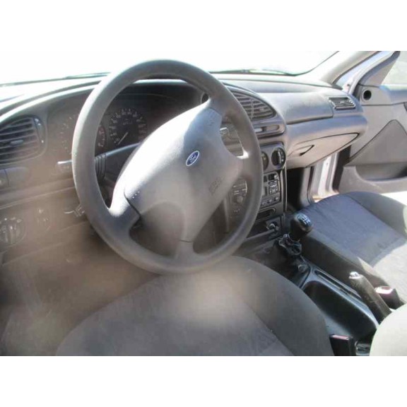 ford mondeo familiar (gd) del año 2000